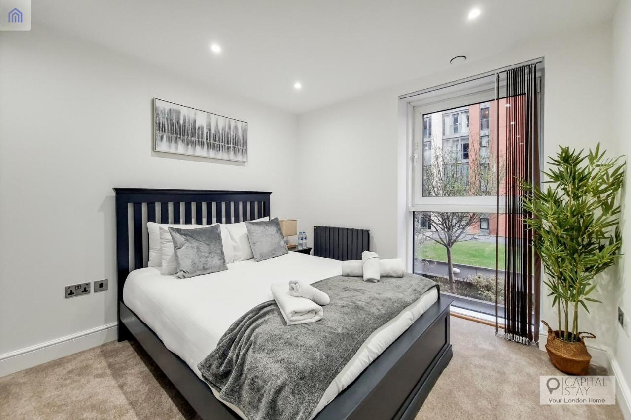 Free Parking - Stylish Three Bedroom Apartment By London Excel Екстер'єр фото