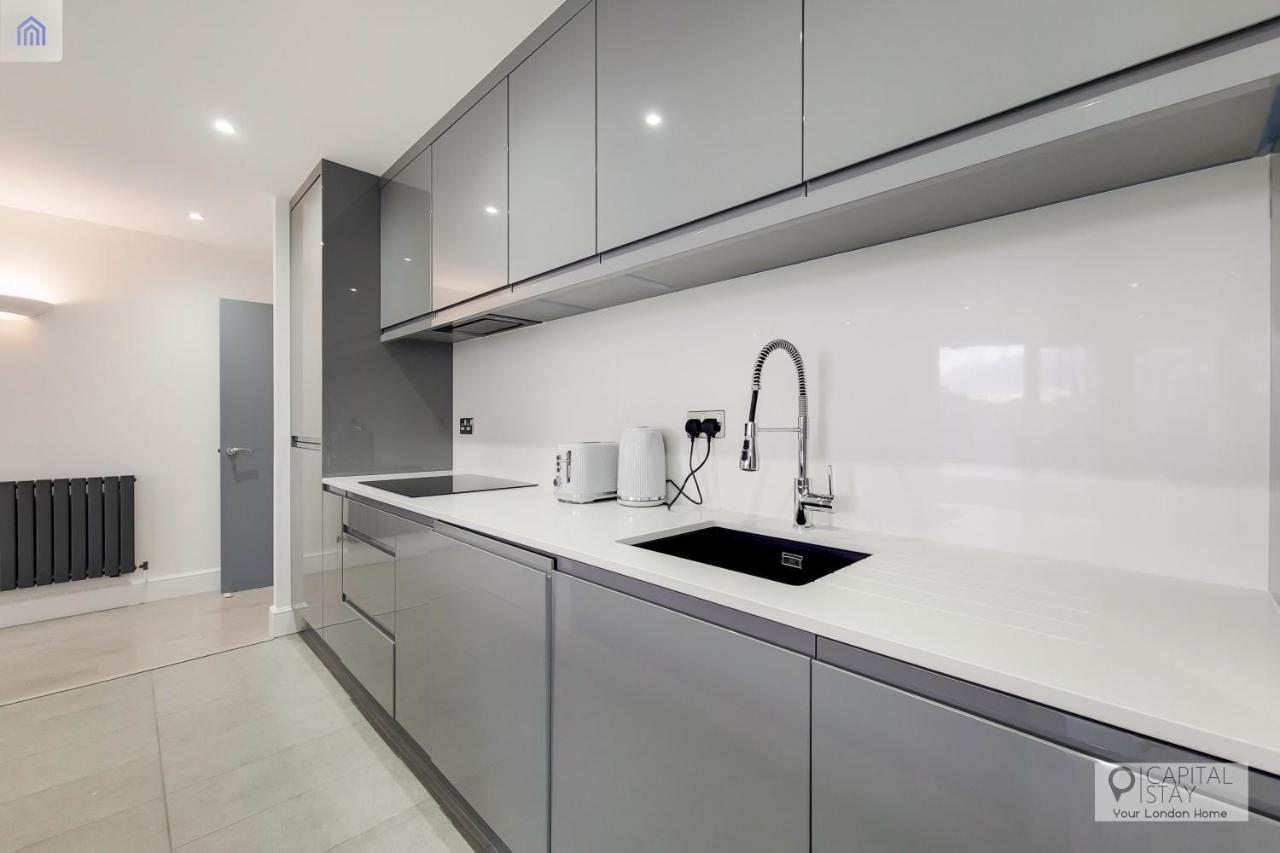 Free Parking - Stylish Three Bedroom Apartment By London Excel Екстер'єр фото